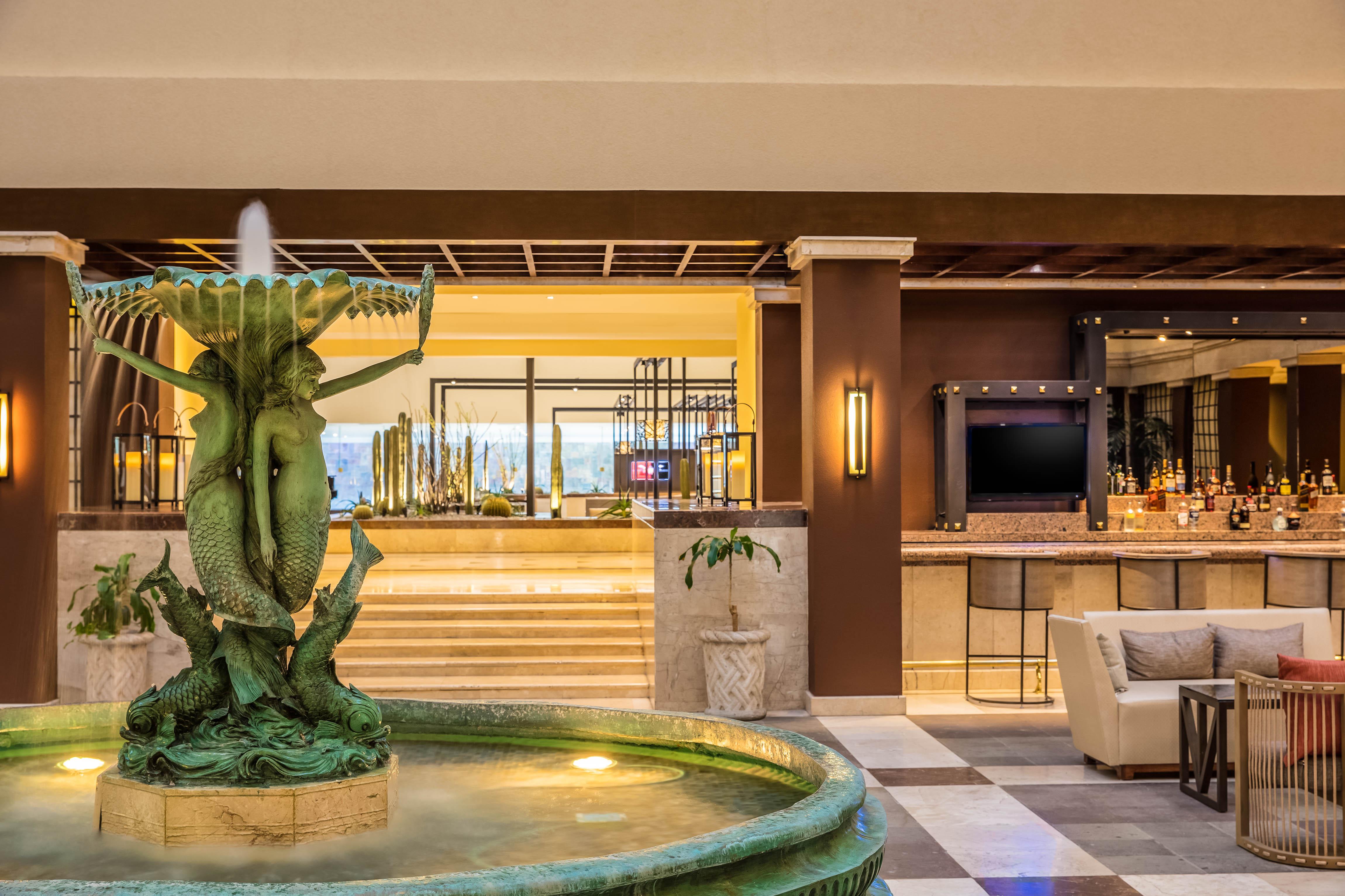 Sheraton Chihuahua Soberano Exterior photo