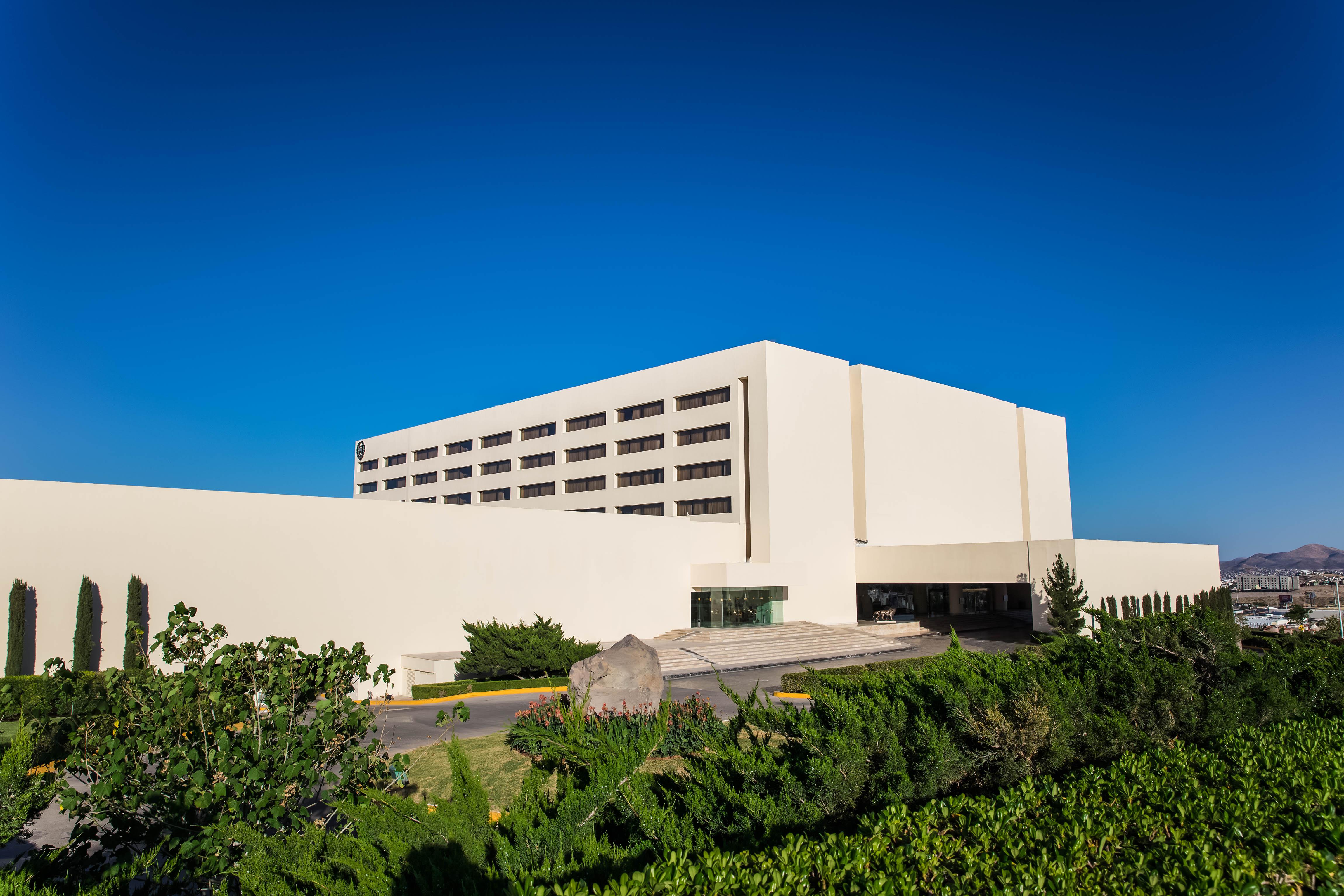 Sheraton Chihuahua Soberano Exterior photo