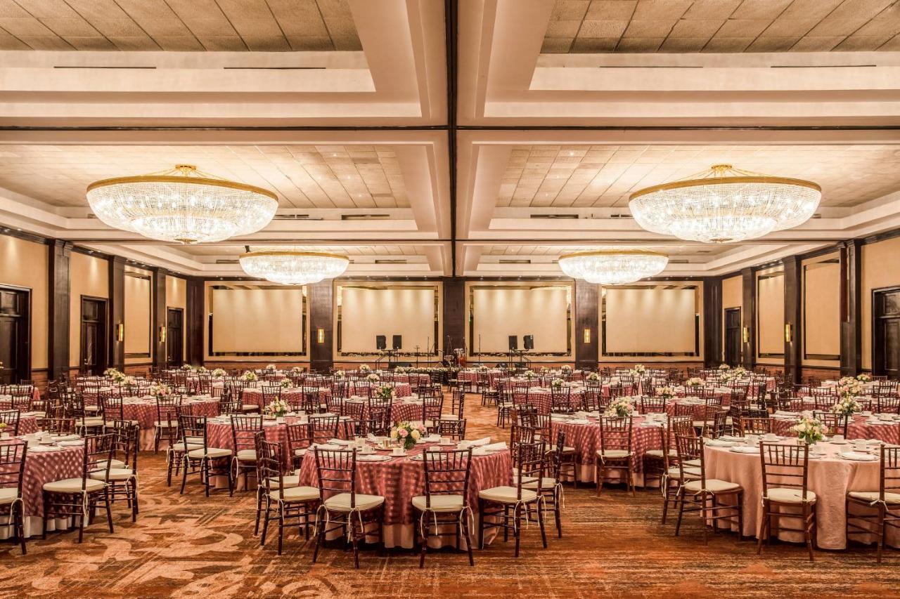 Sheraton Chihuahua Soberano Exterior photo